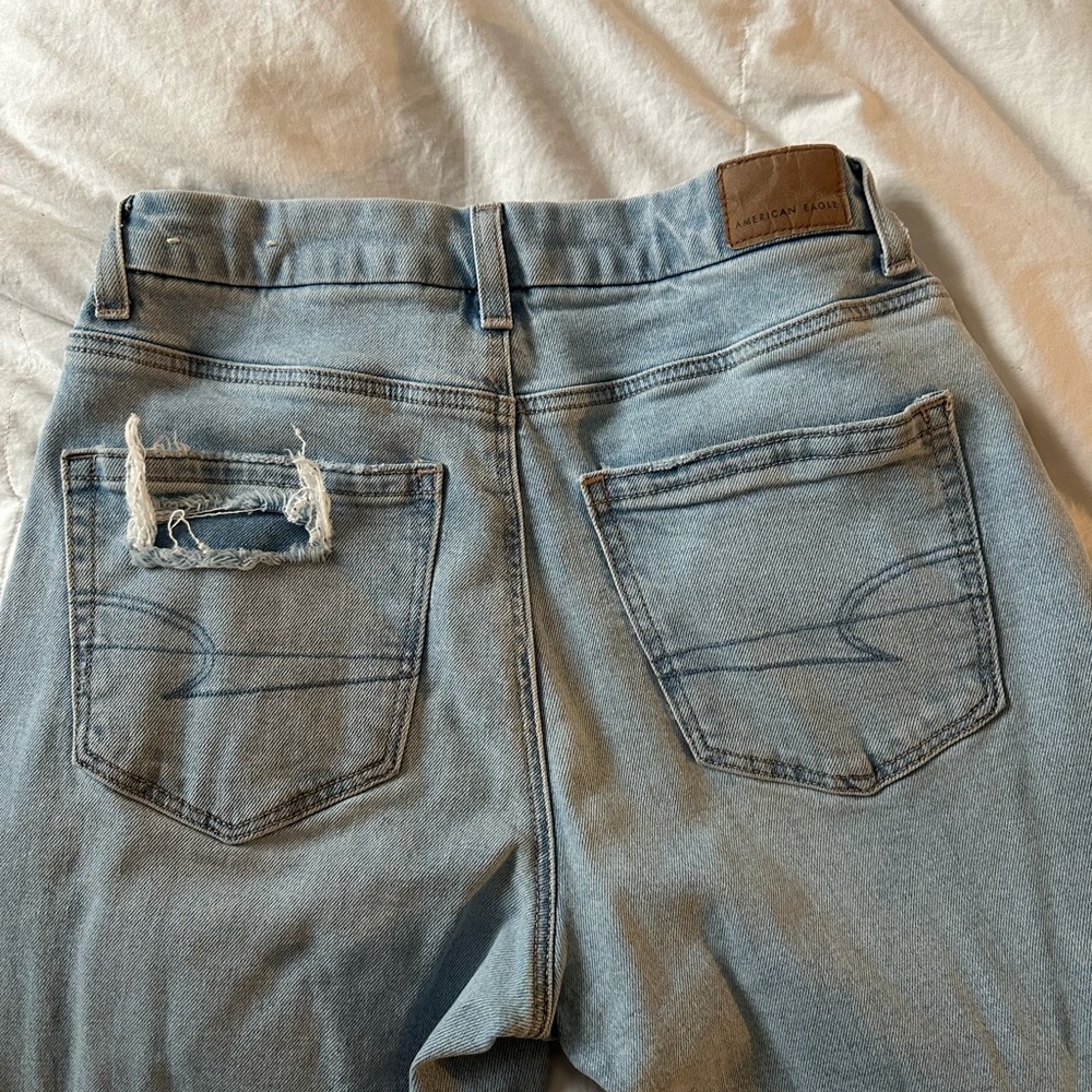 American Eagle Outfitters Light Blue Ripped High Rise Jeans - Picture 2 of 5